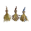Clip On Bird With Fanned Plastic Tail - Country Silk